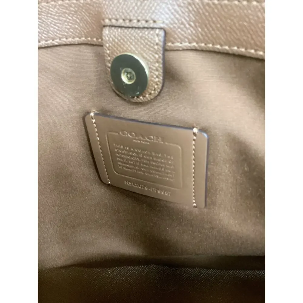 NWT Coach Purse Women’s 1Size Signature Large Avenue Carryall Leather ToteF79987